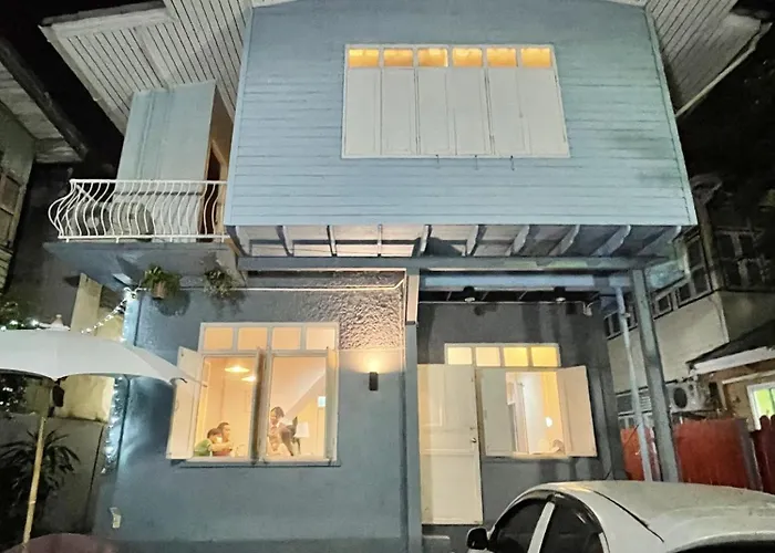 Hostel Dara Three ดาราตรี *